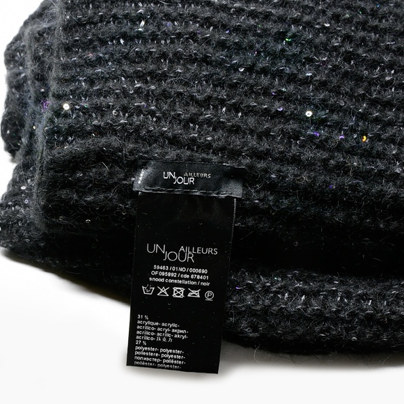 UN JOUR AILLEURS Eternity Scarf with Multicolour Micro Paillettes - Picture 4 of 13